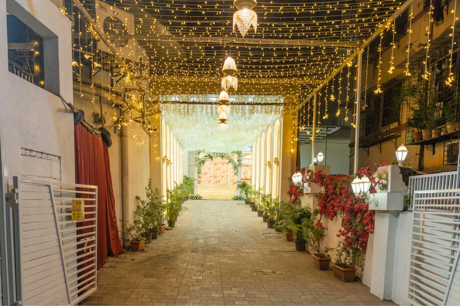 Banquet Hall Airoli Photos – Wedding Bliss Candid Moments